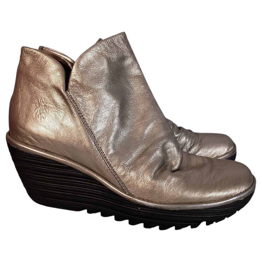 Fly London Boots Womens 8 - 8.5/39 Gold Metallic Leather Wedge Ankle Booties Zip - Picture 3 of 13